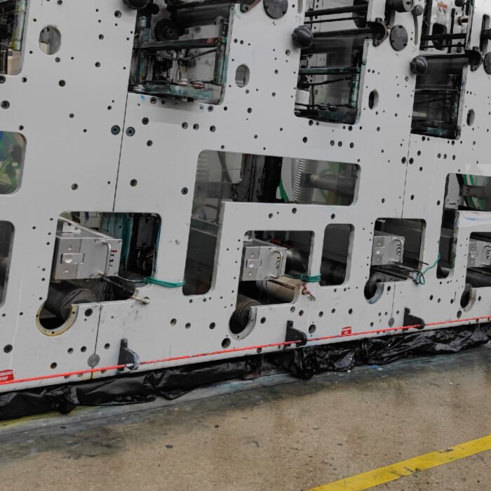 Comparatif systèmes de polymérisation par LED vs lampes UV traditionnelles en industrie graphique