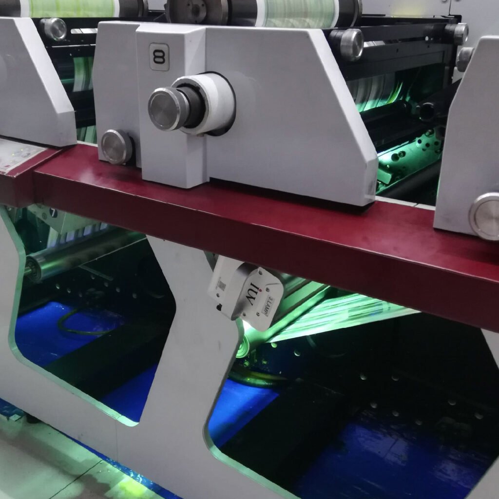 Systèmes de séchage UV soluzioni LED avanzate per la stampa flessografica ad alta velocità