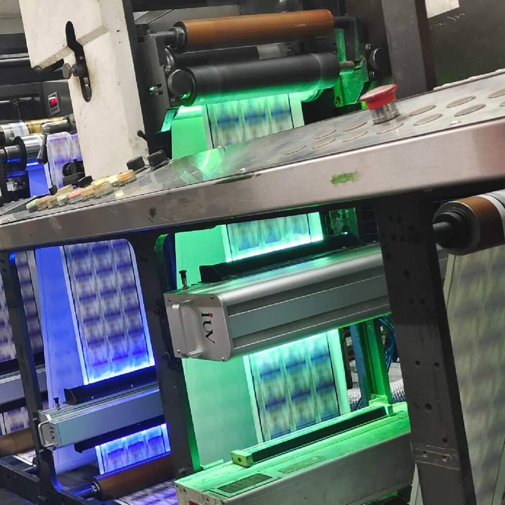 Améliorer la stabilité des couleurs et la brillance grâce à la technologie Flexo LED