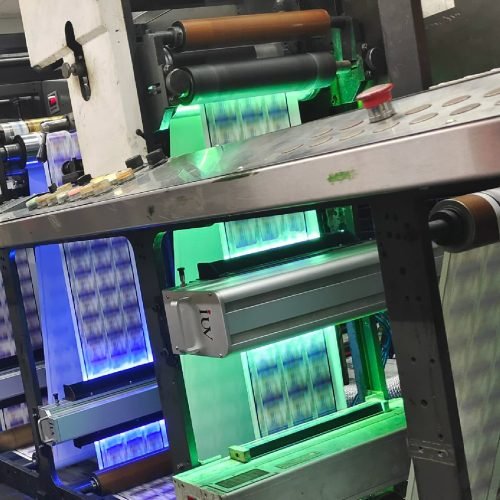 Améliorer la stabilité des couleurs et la brillance grâce à la technologie Flexo LED
