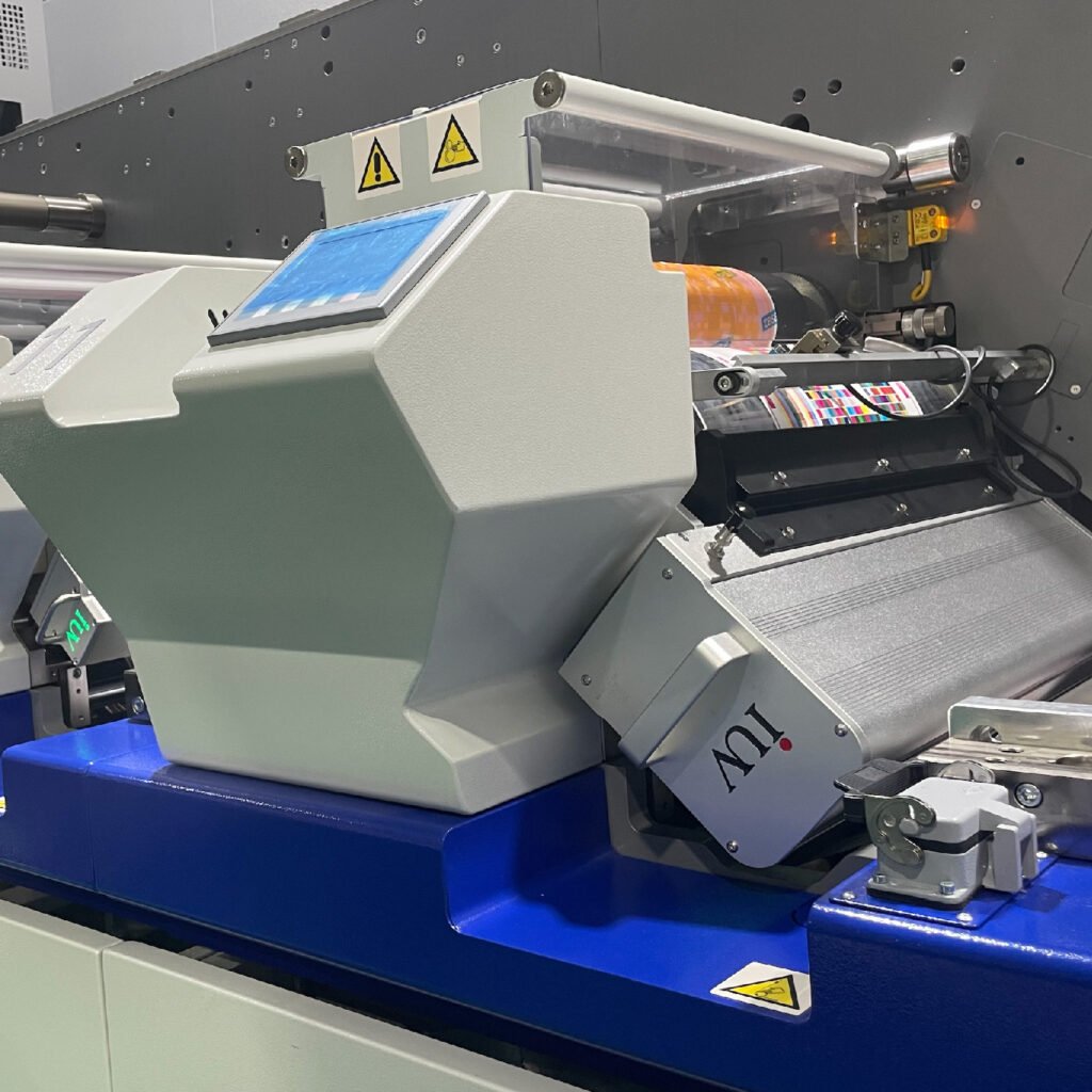 Réduction de la chaleur et meilleure adhérence les bénéfices techniques du système de polymérisation LED