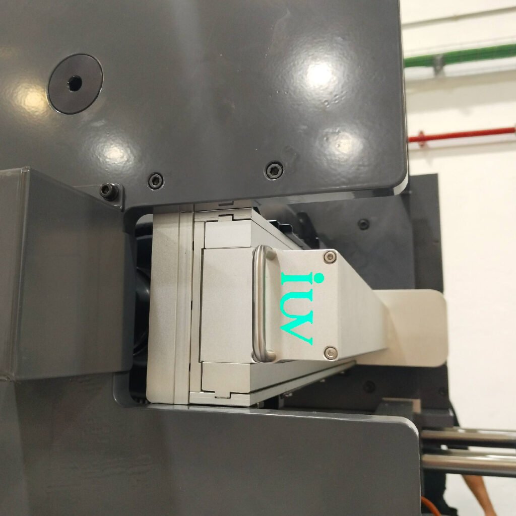 Flexo UV à grande vitesse pour emballages comment réduire le maculage et améliorer la densité d’encre