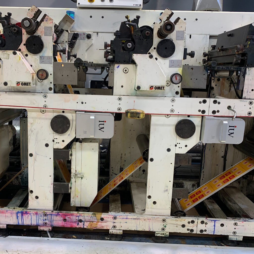 Qualité HD en impression numérique étroite secrets d’une polymérisation UV LED parfaitement maîtrisée