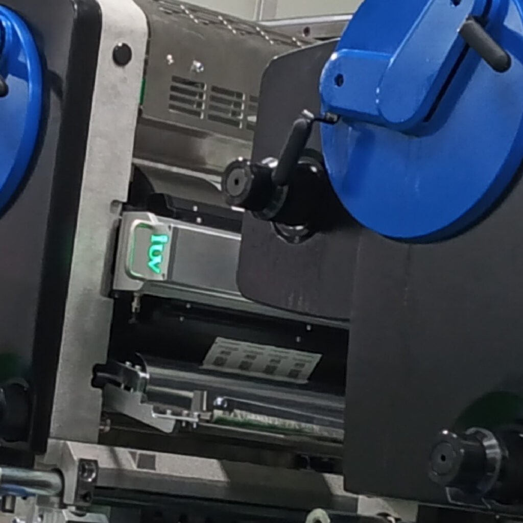 Comment optimiser la polymérisation UV LED en impression d’étiquettes à haute vitesse