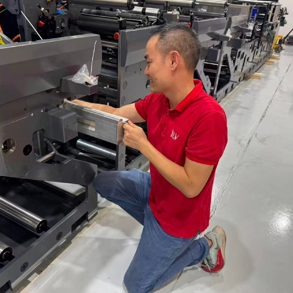 Les avantages économiques et écologiques du rétrofit UV à LED sur les presses flex