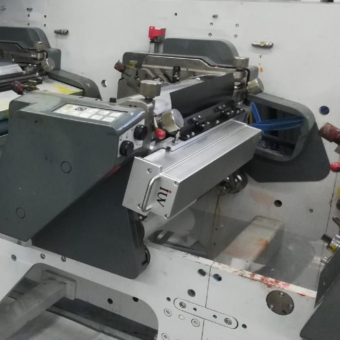 Impression flexo LED sur supports non absorbants défis techniques et meilleures pratiques