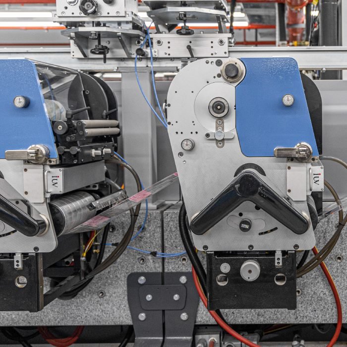 Maîtriser la polymérisation UV des vernis en impression flexographique